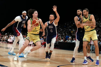 USA:s herrlag i basket besegrade Australien med knappa 98-92